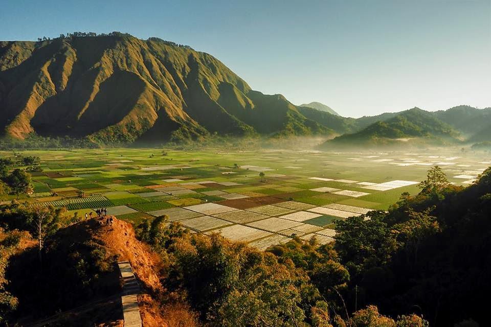 Lombok Tourist Guide