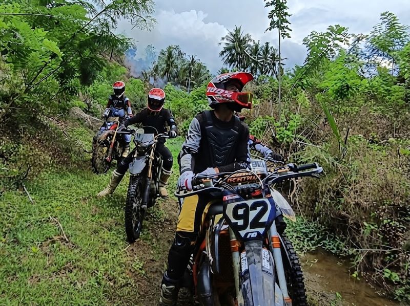 Lombok Island dirt bike tour