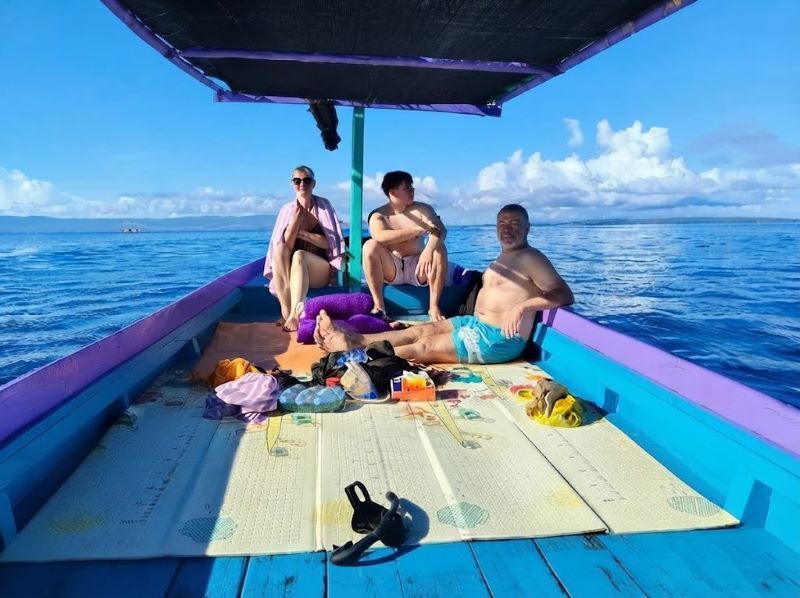 Lombok Island whale shark tour
