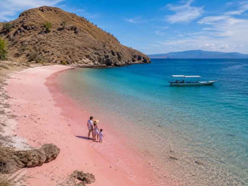 Pink Beach Lombok