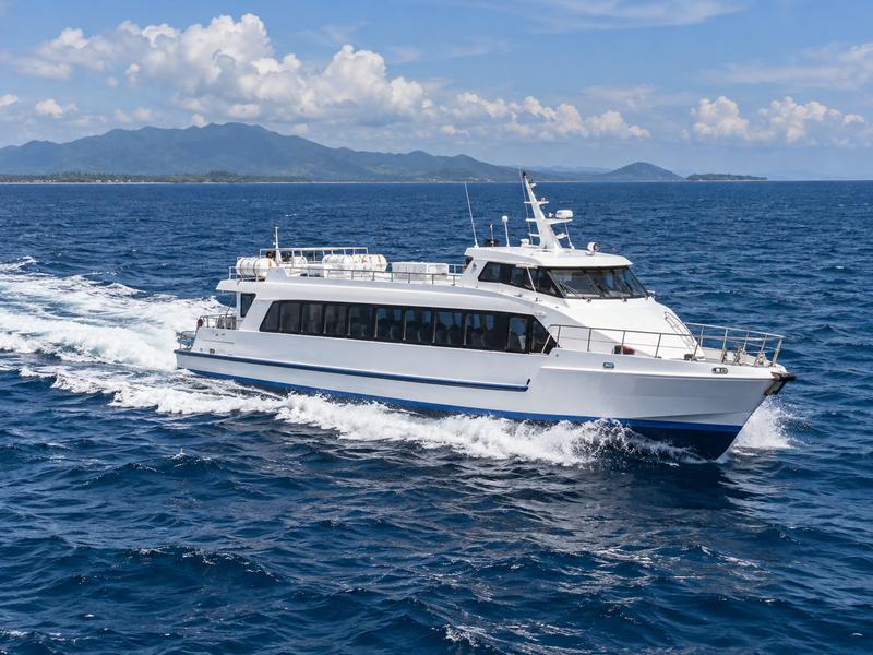 Fast boat crossing Bali to Gili