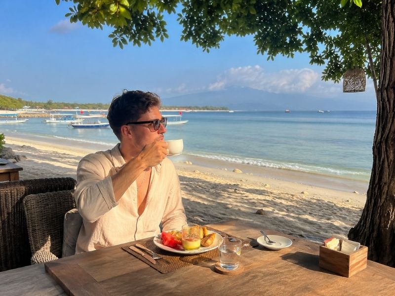 Gili Trawangan beach breakfast
