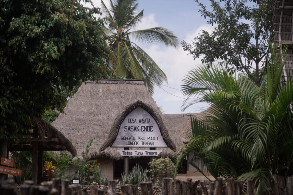 Sasak Mandalika Tour